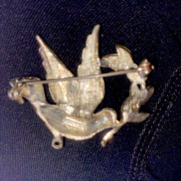 VINTAGE RAFAELIAN SILVER TONE DOVE W/ RUBY FIG LEAF - Picture 4 of 8